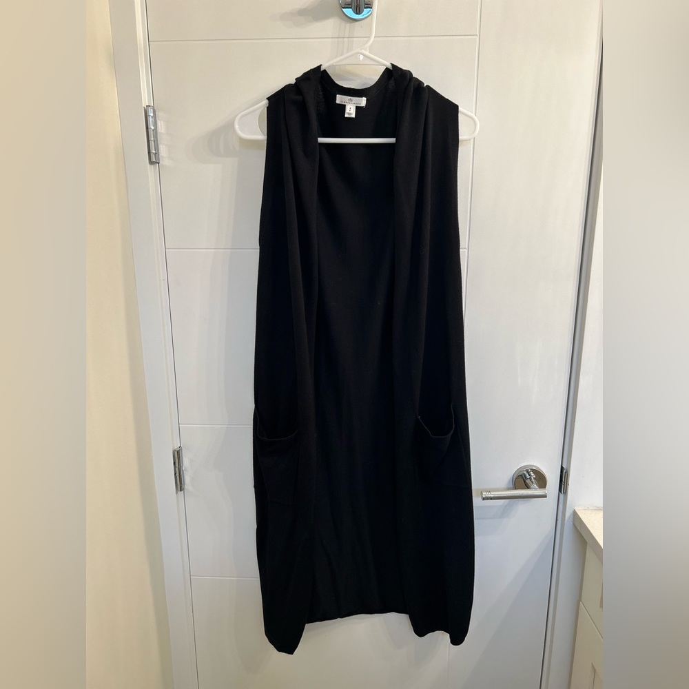 NWOT Camber & Grace by RW&Co Sleevless Cardigan/ Shrug. size S